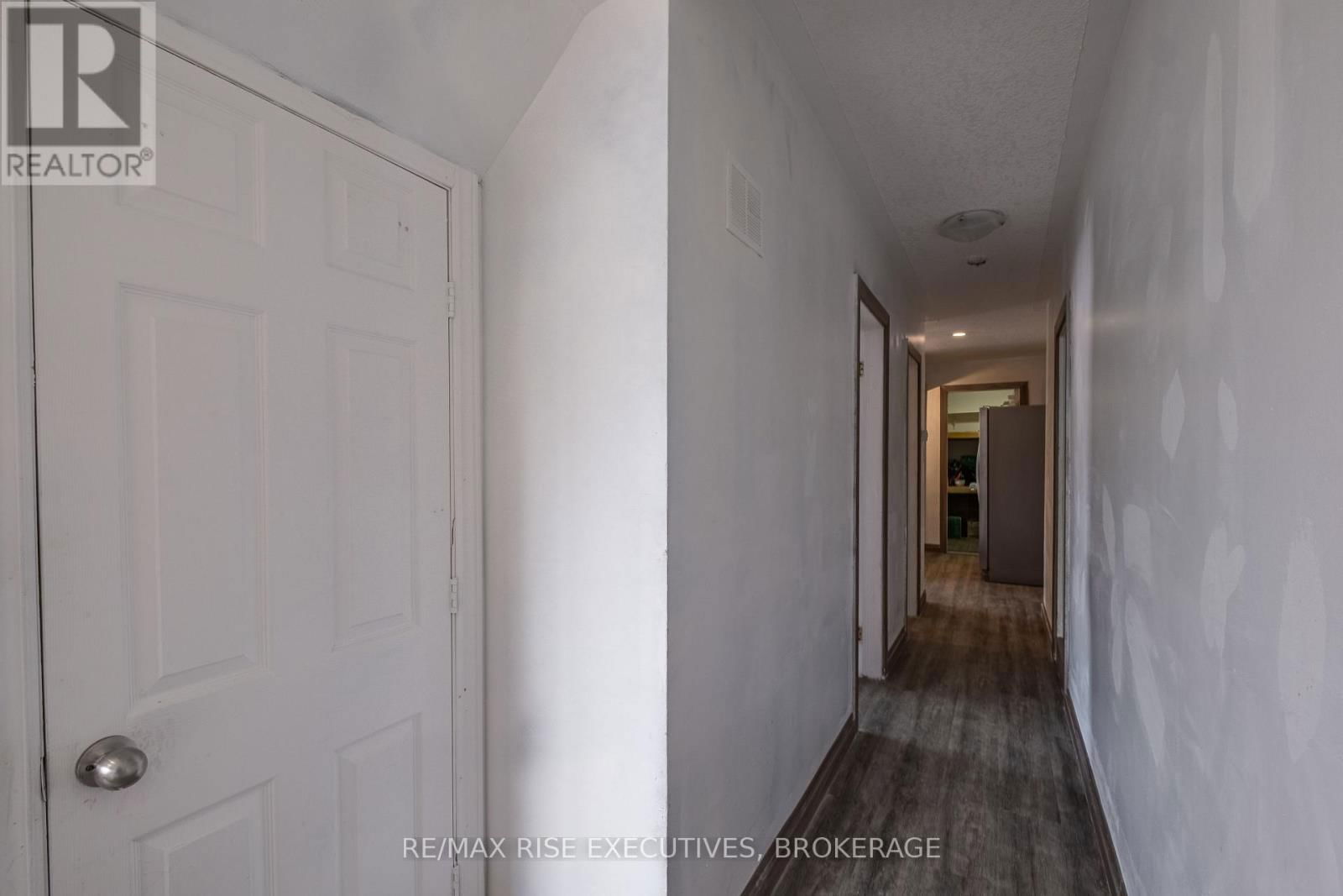 61 SEVENTH AVENUE Image 14