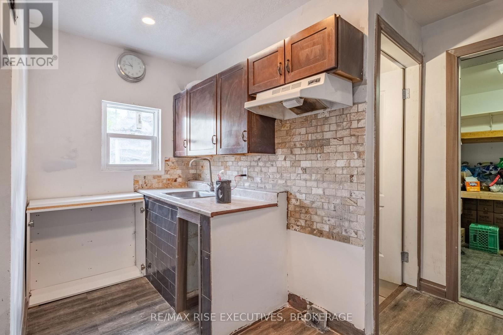 61 SEVENTH AVENUE Image 18