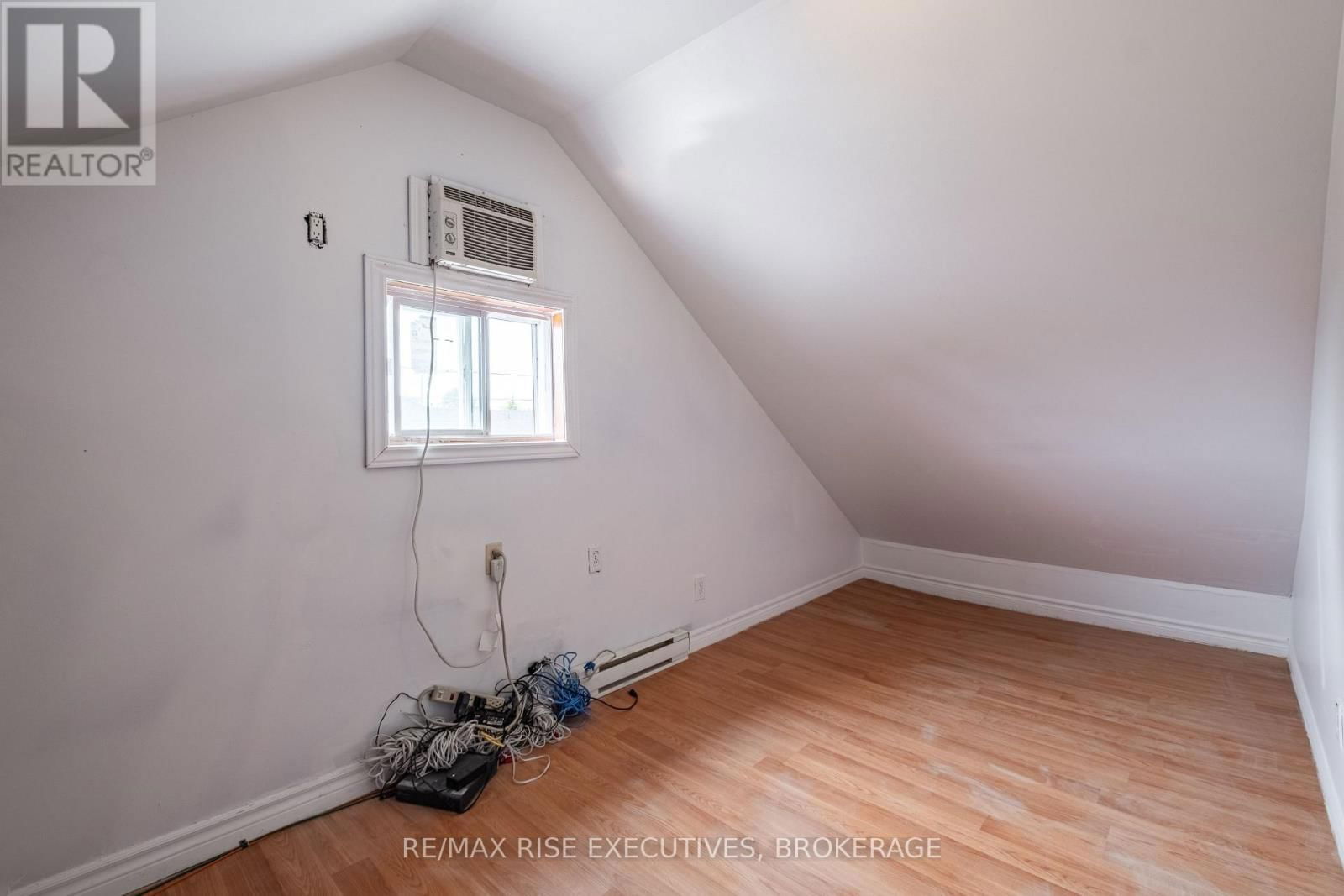 61 SEVENTH AVENUE Image 19