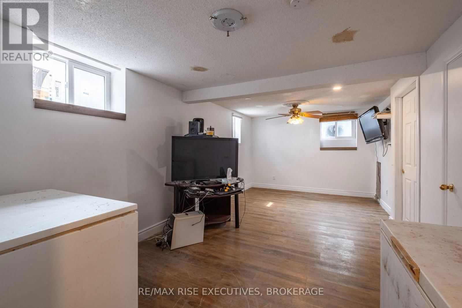 61 SEVENTH AVENUE Image 8