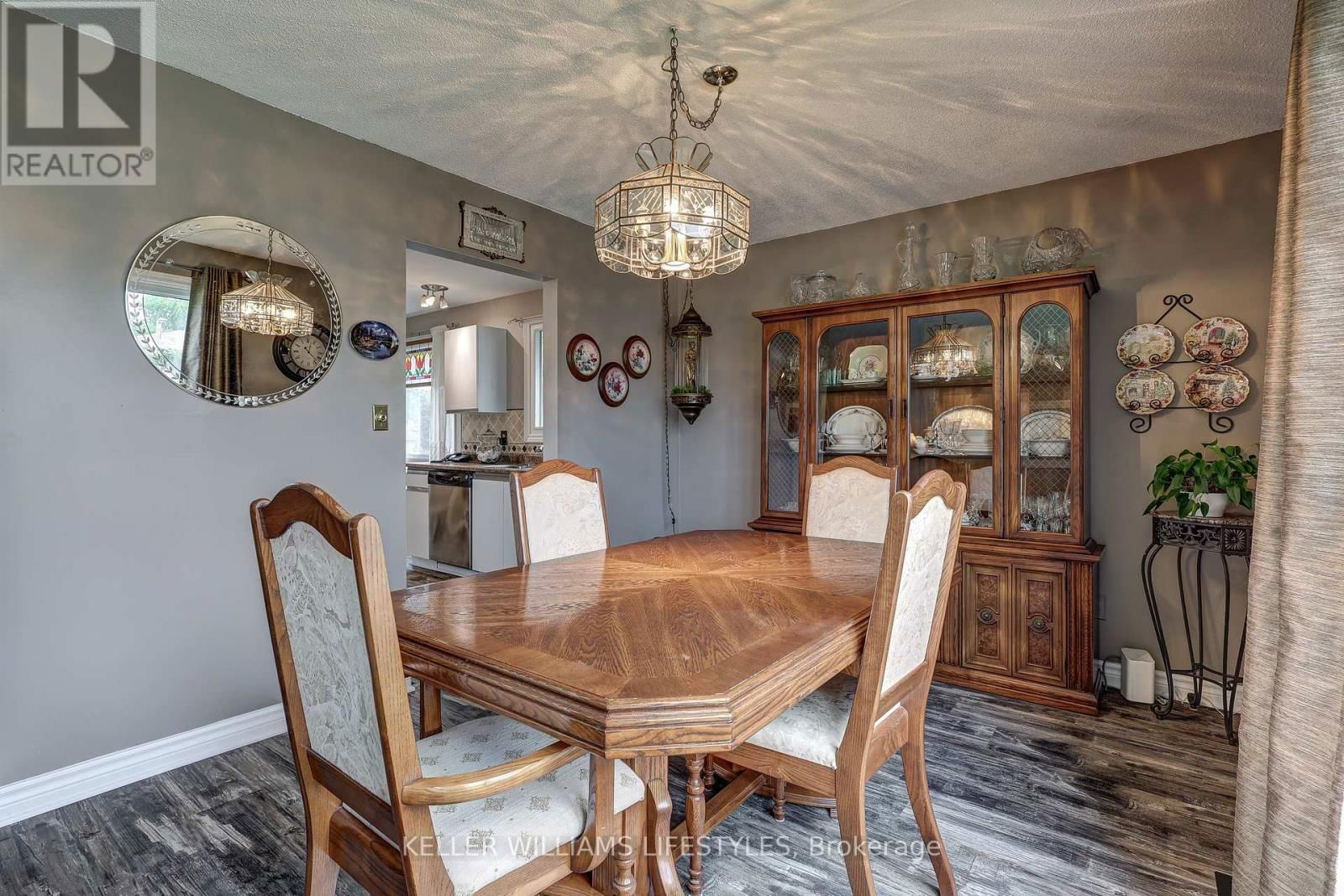 17 SHARPE DRIVE Image 11