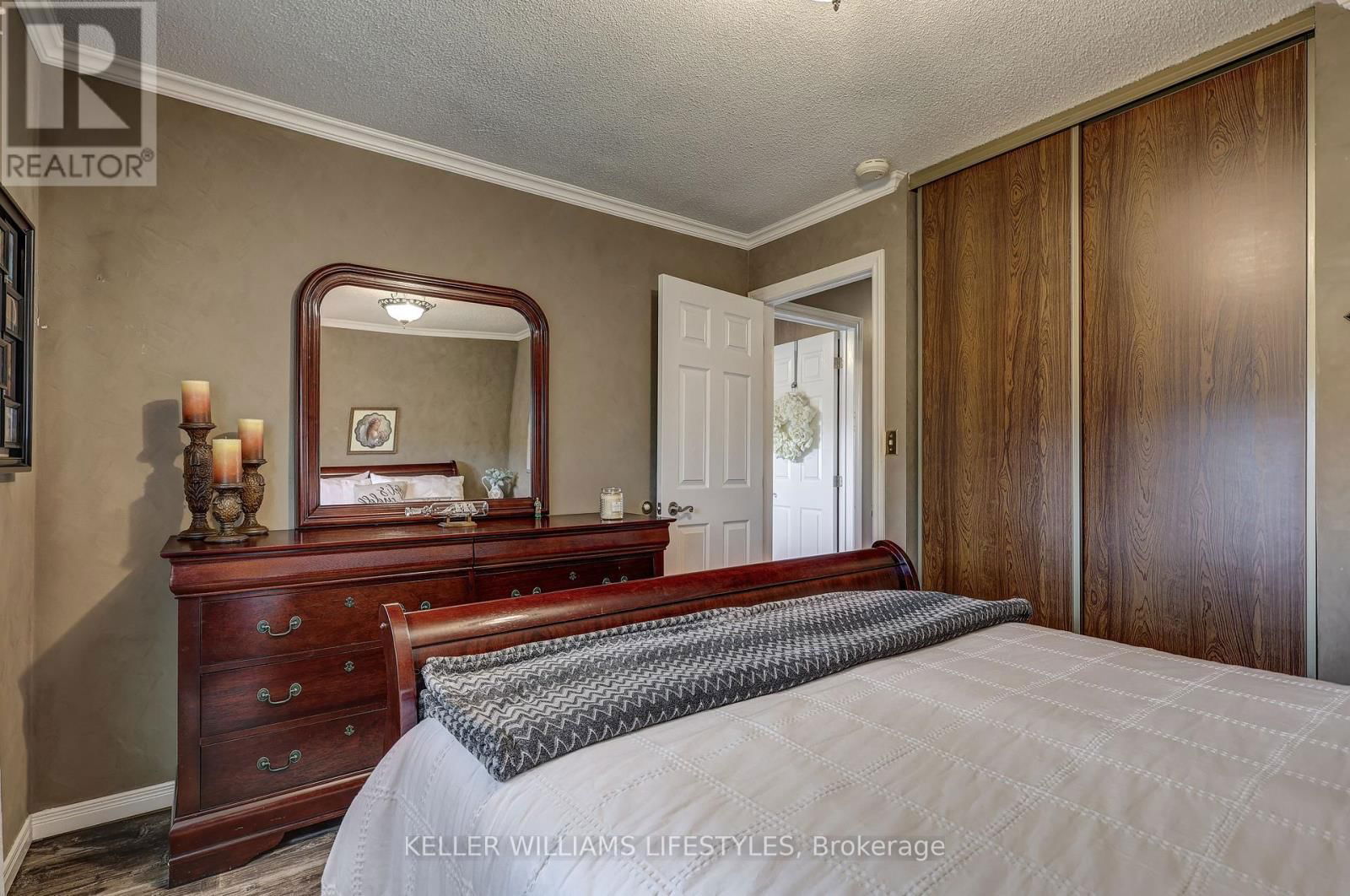 17 SHARPE DRIVE Image 21
