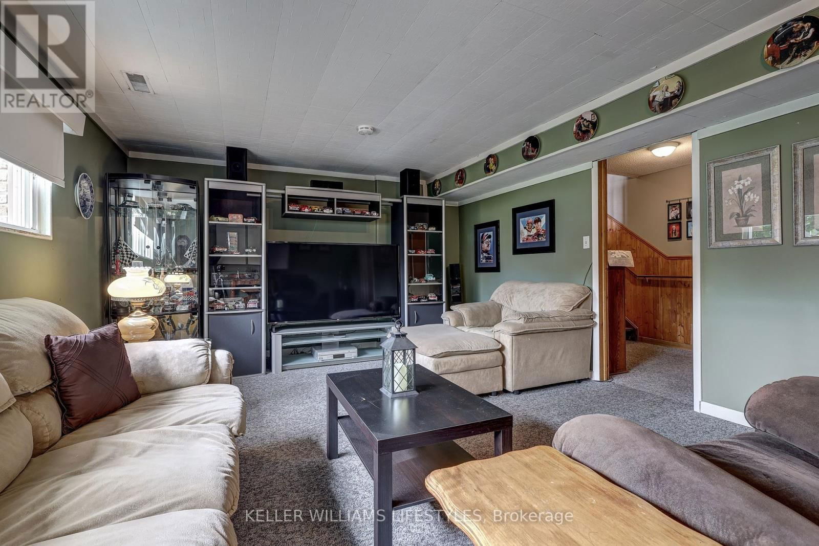 17 SHARPE DRIVE Image 30