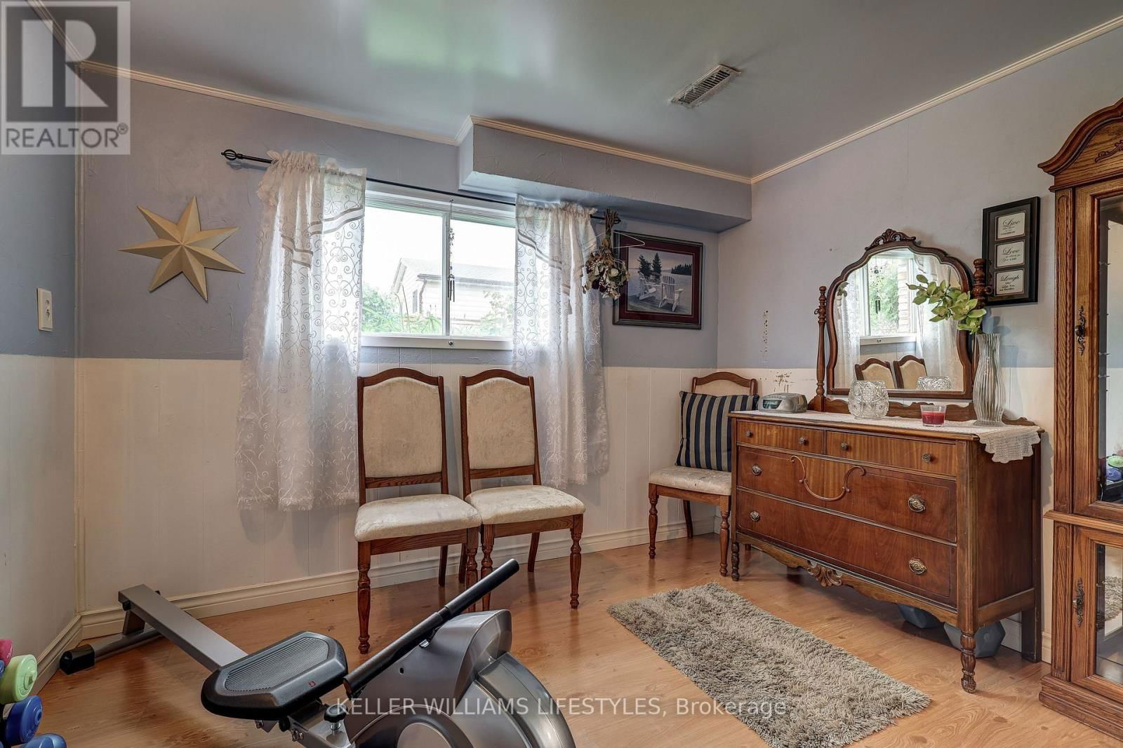 17 SHARPE DRIVE Image 32