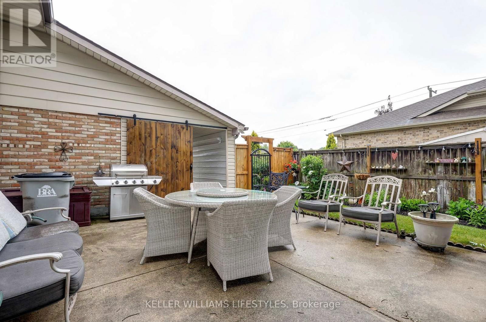 17 SHARPE DRIVE Image 38