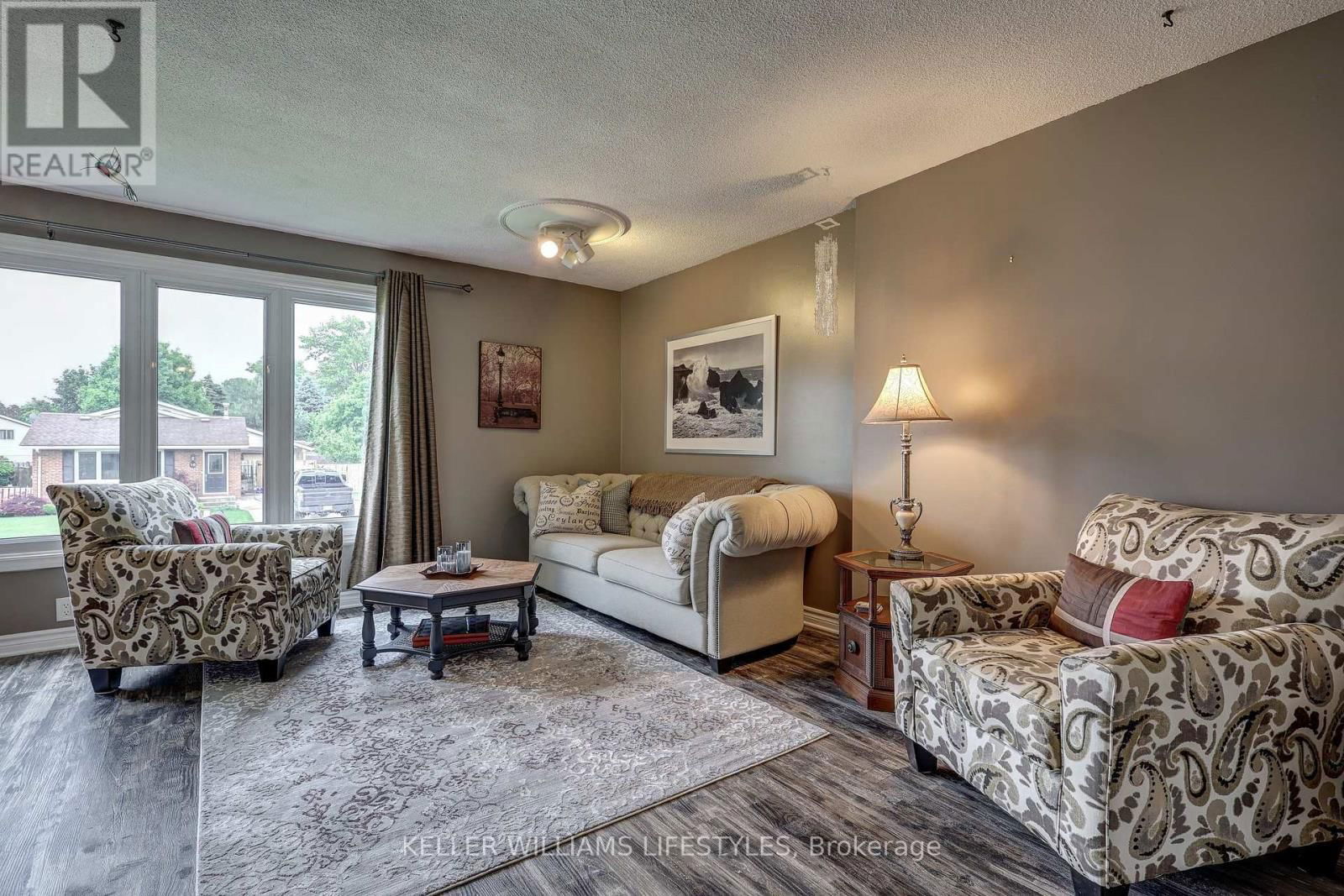 17 SHARPE DRIVE Image 7