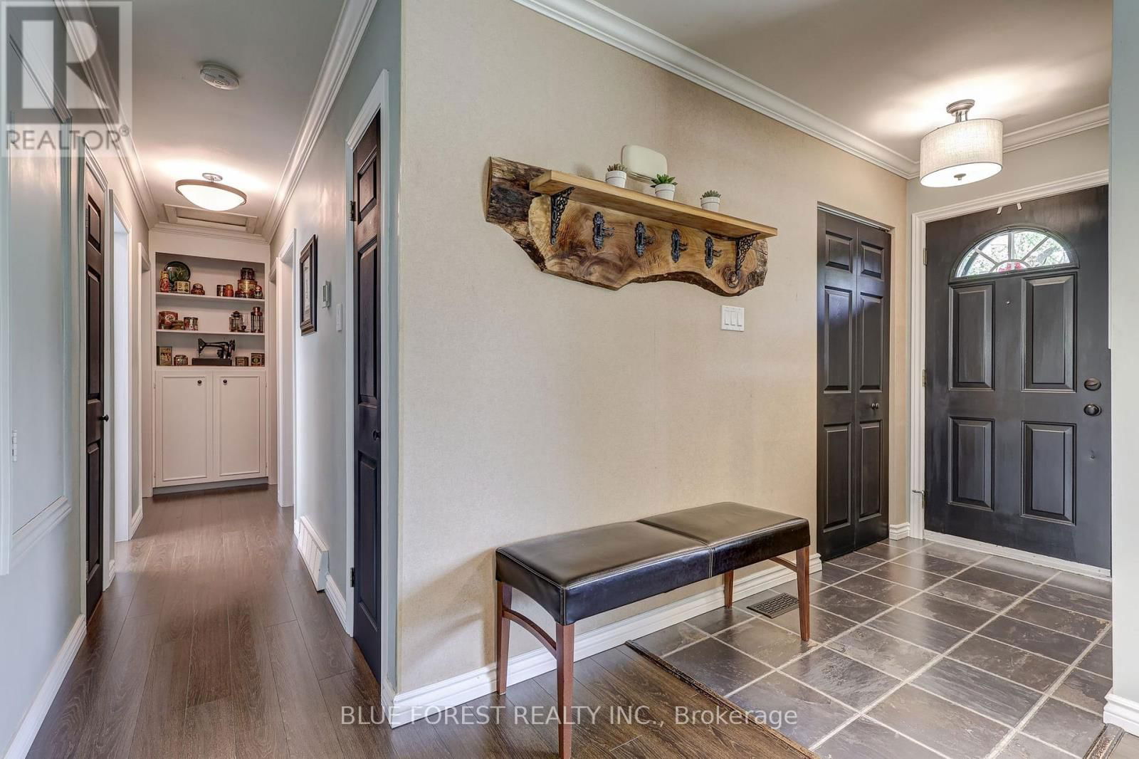 983 VALETTA STREET Image 4