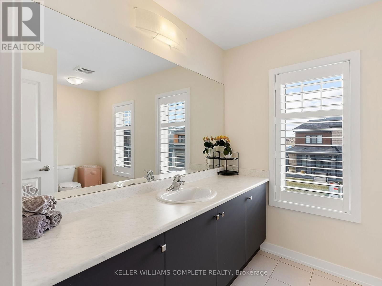 170 WHITHORN CRESCENT Image 30