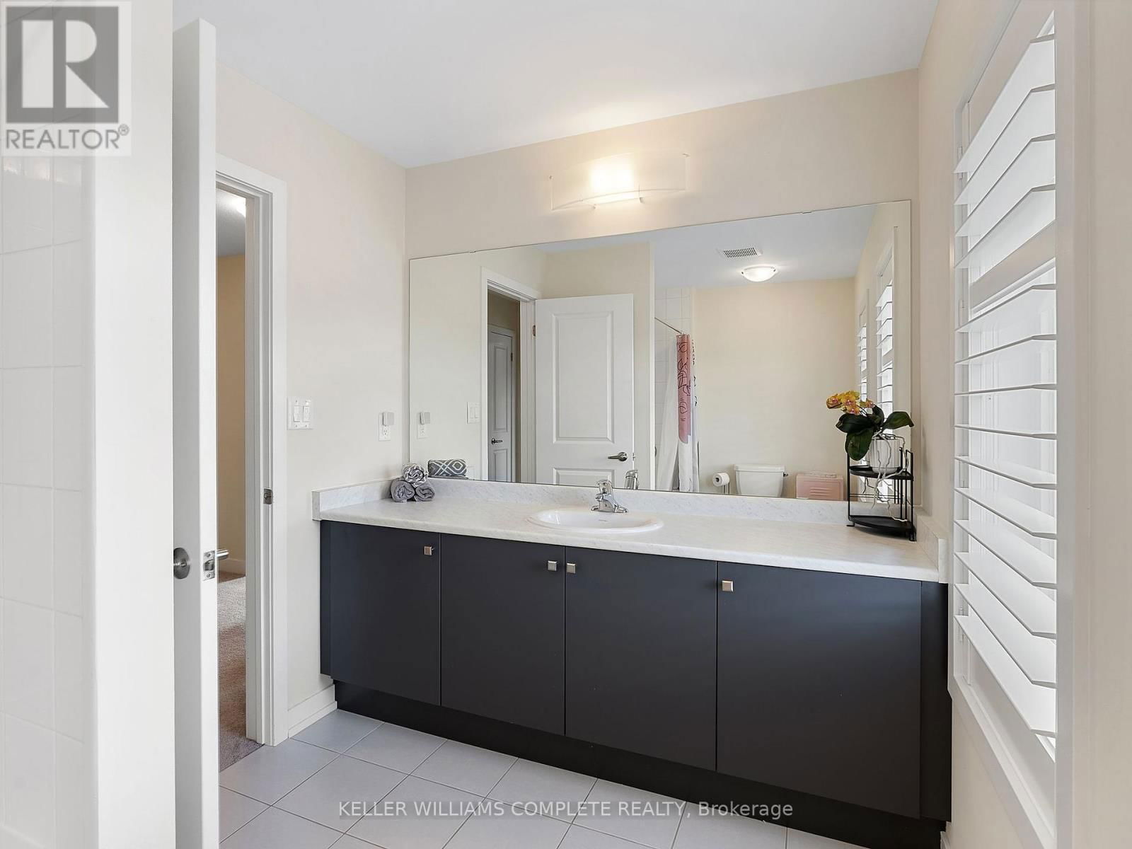170 WHITHORN CRESCENT Image 31