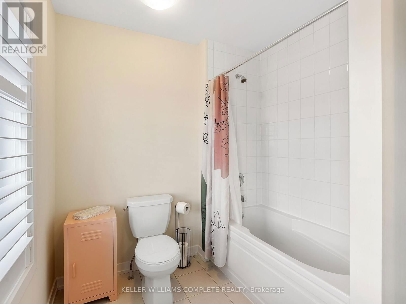 170 WHITHORN CRESCENT Image 32
