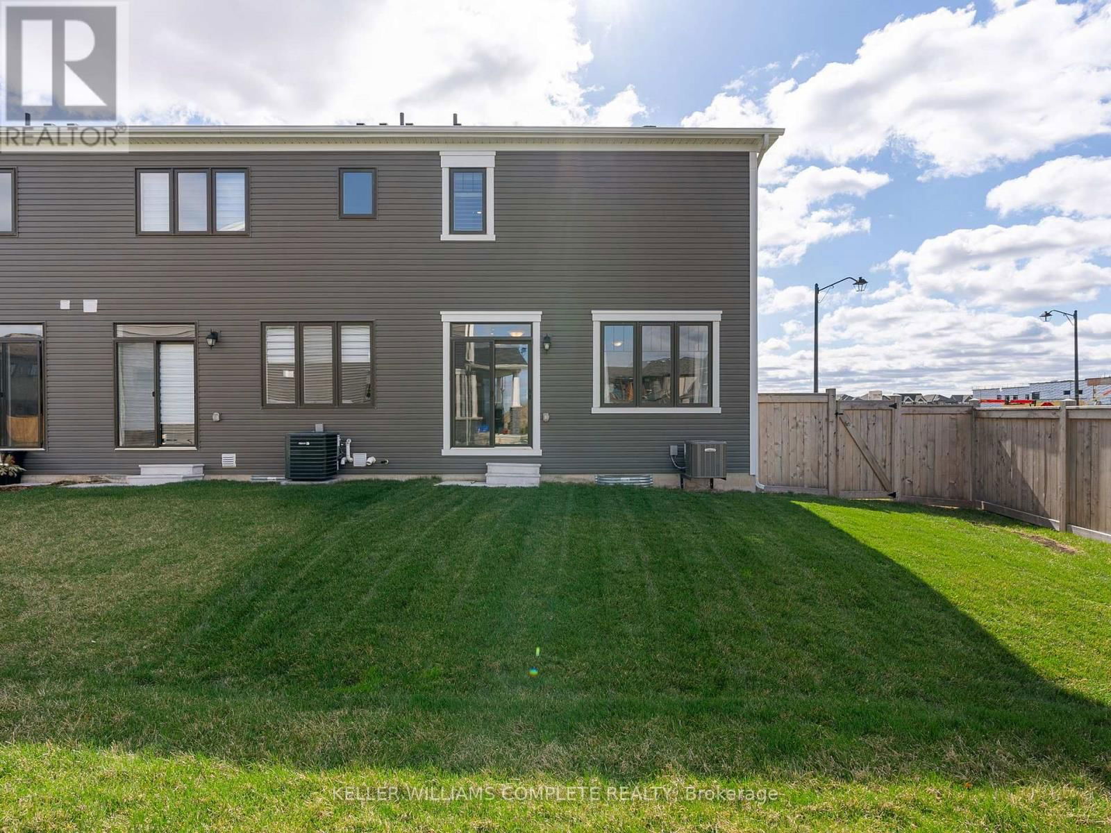 170 WHITHORN CRESCENT Image 46