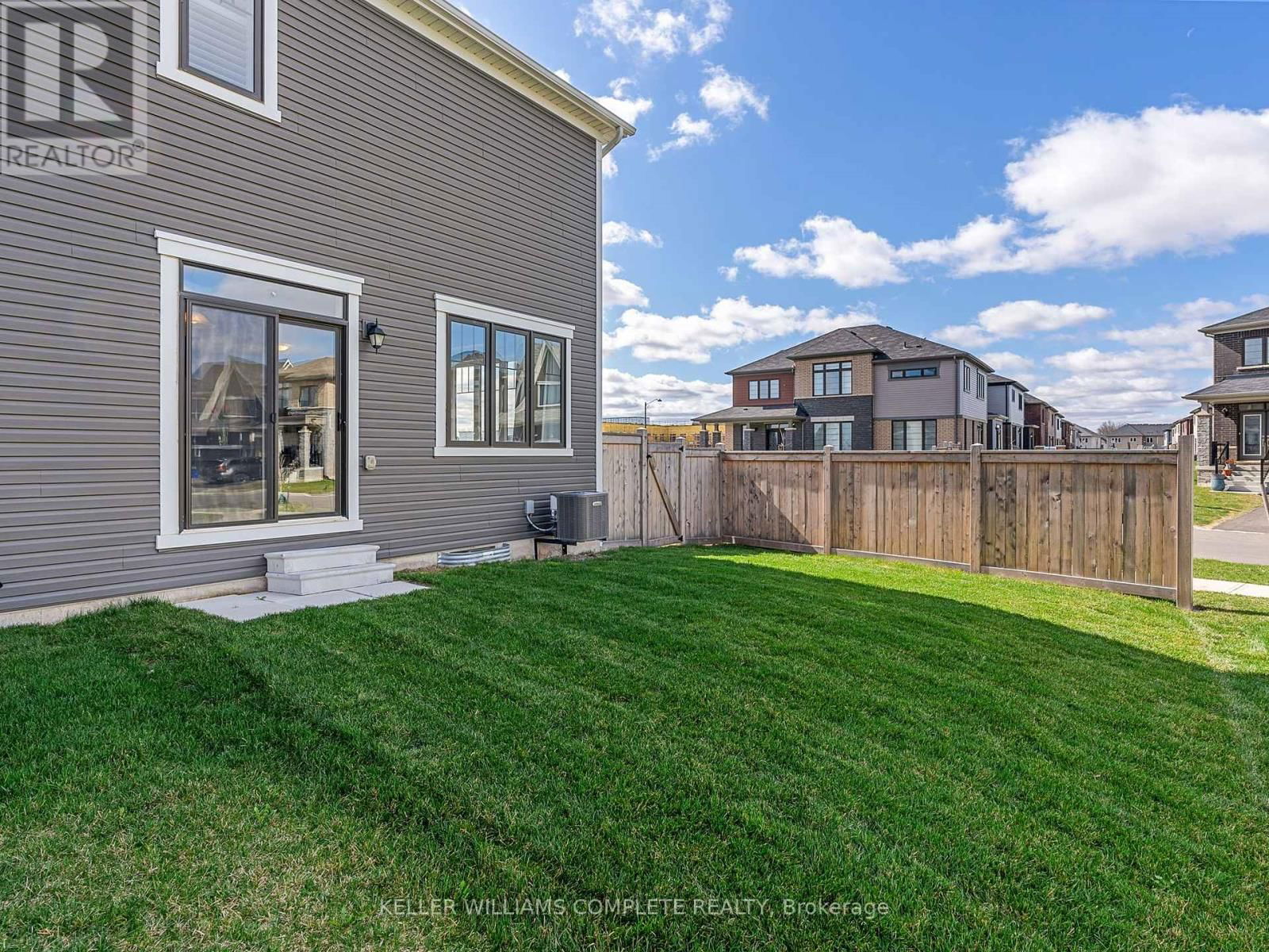 170 WHITHORN CRESCENT Image 47