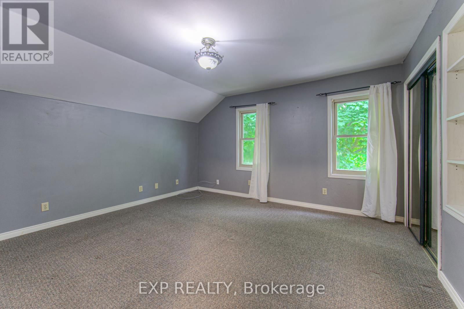33 MCGIVERN STREET Image 29