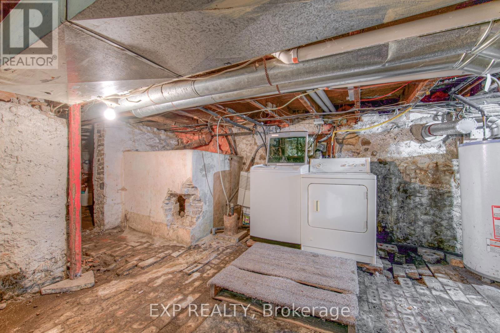 33 MCGIVERN STREET Image 31