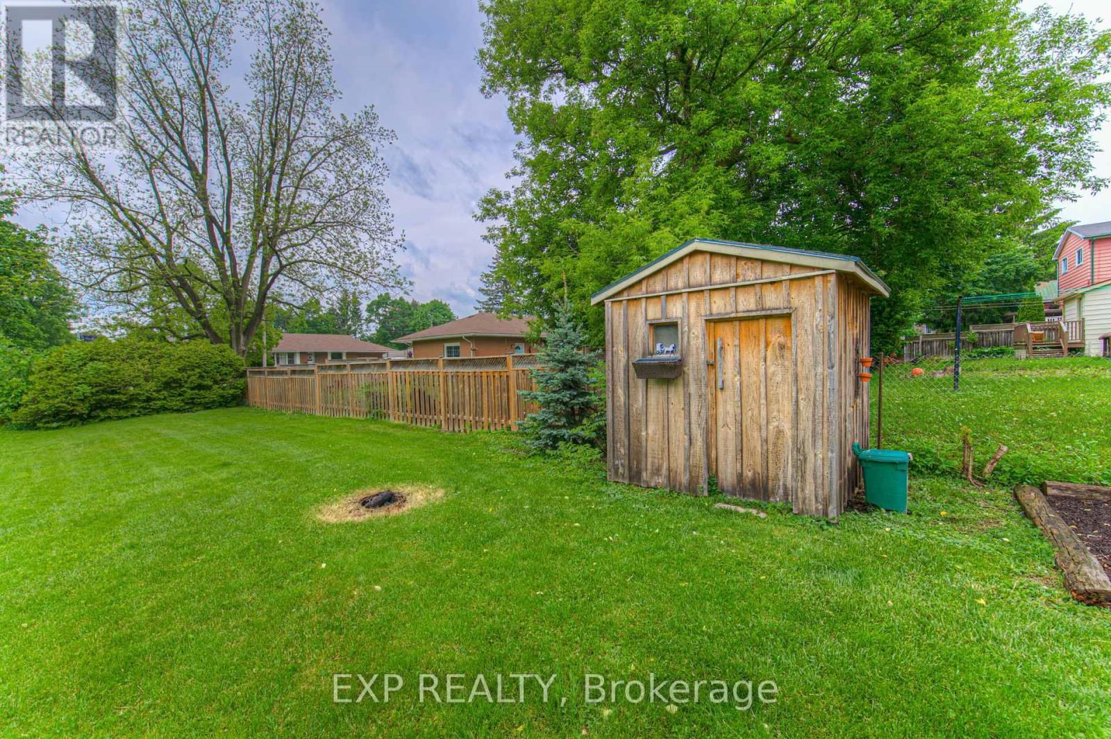 33 MCGIVERN STREET Image 37