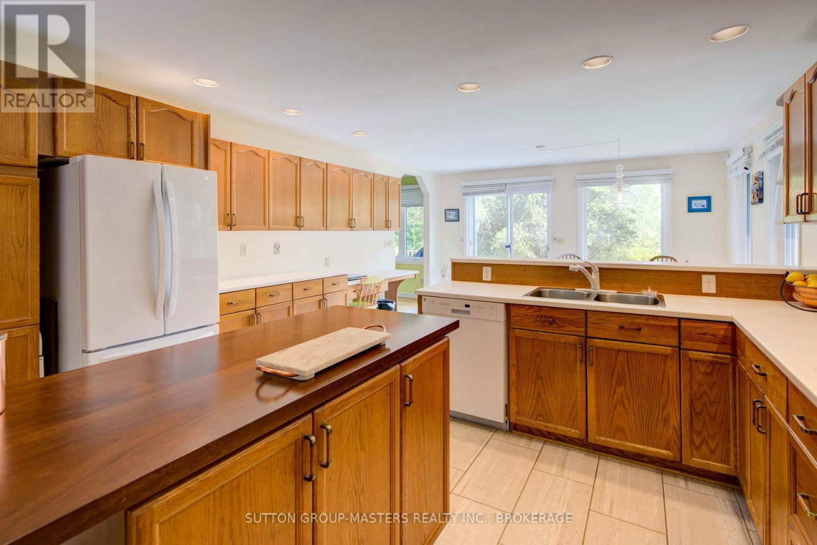 47 BAYSHORE DRIVE Image 17