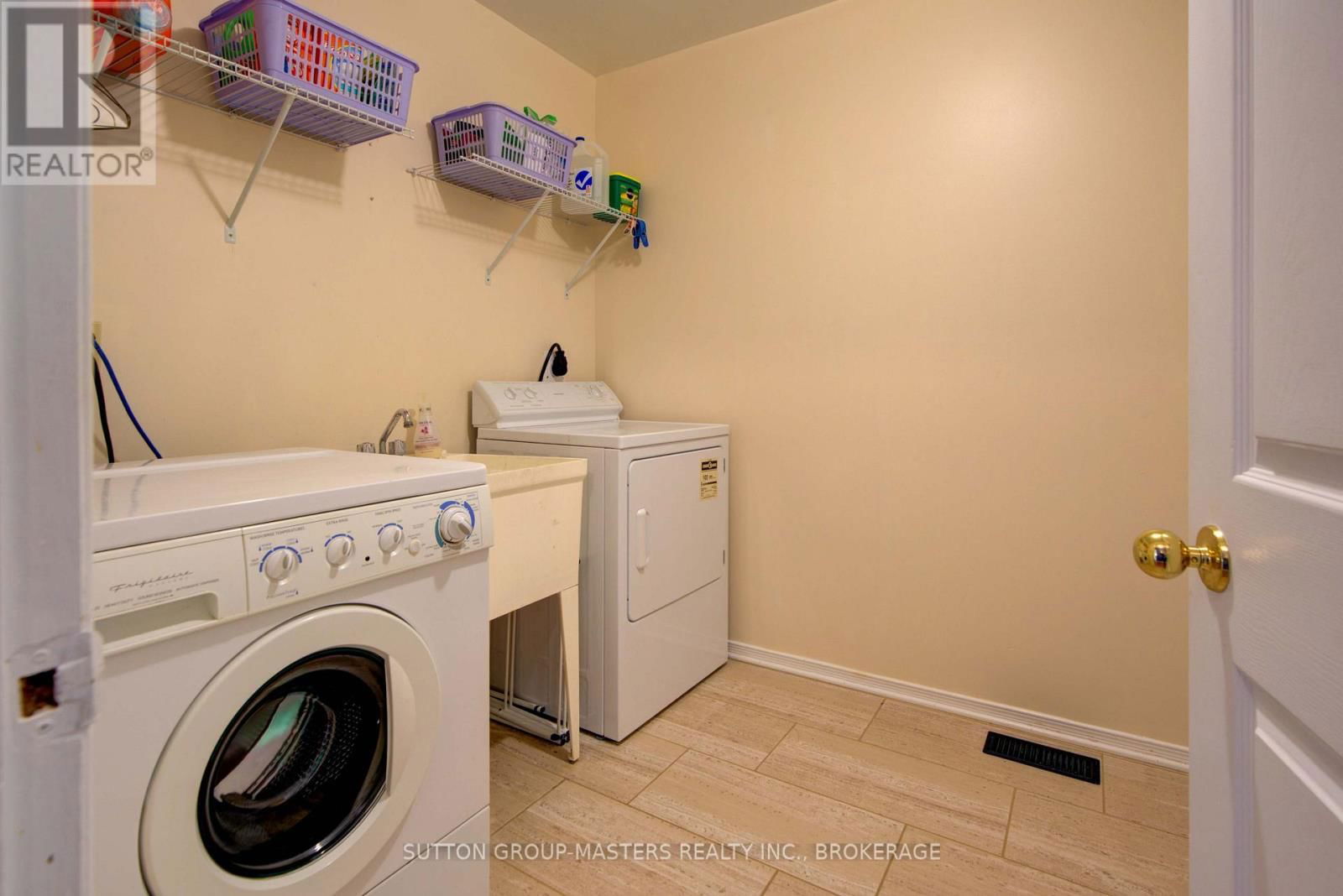 47 BAYSHORE DRIVE Image 42