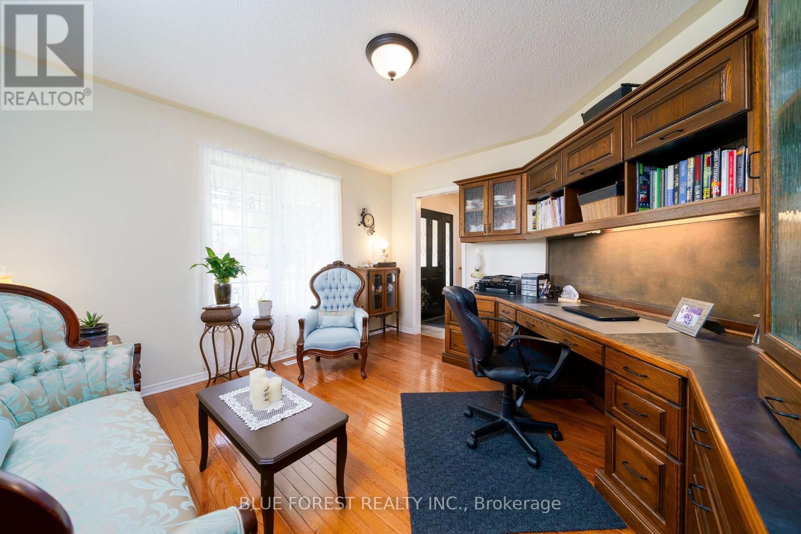1 THISTLE STREET Image 11