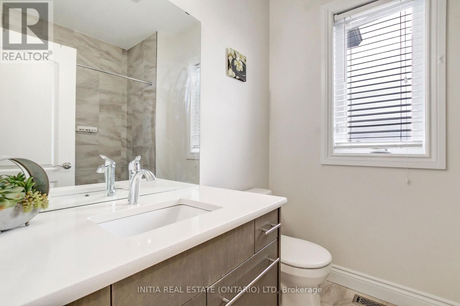 1326 THORNLEY STREET Image 21