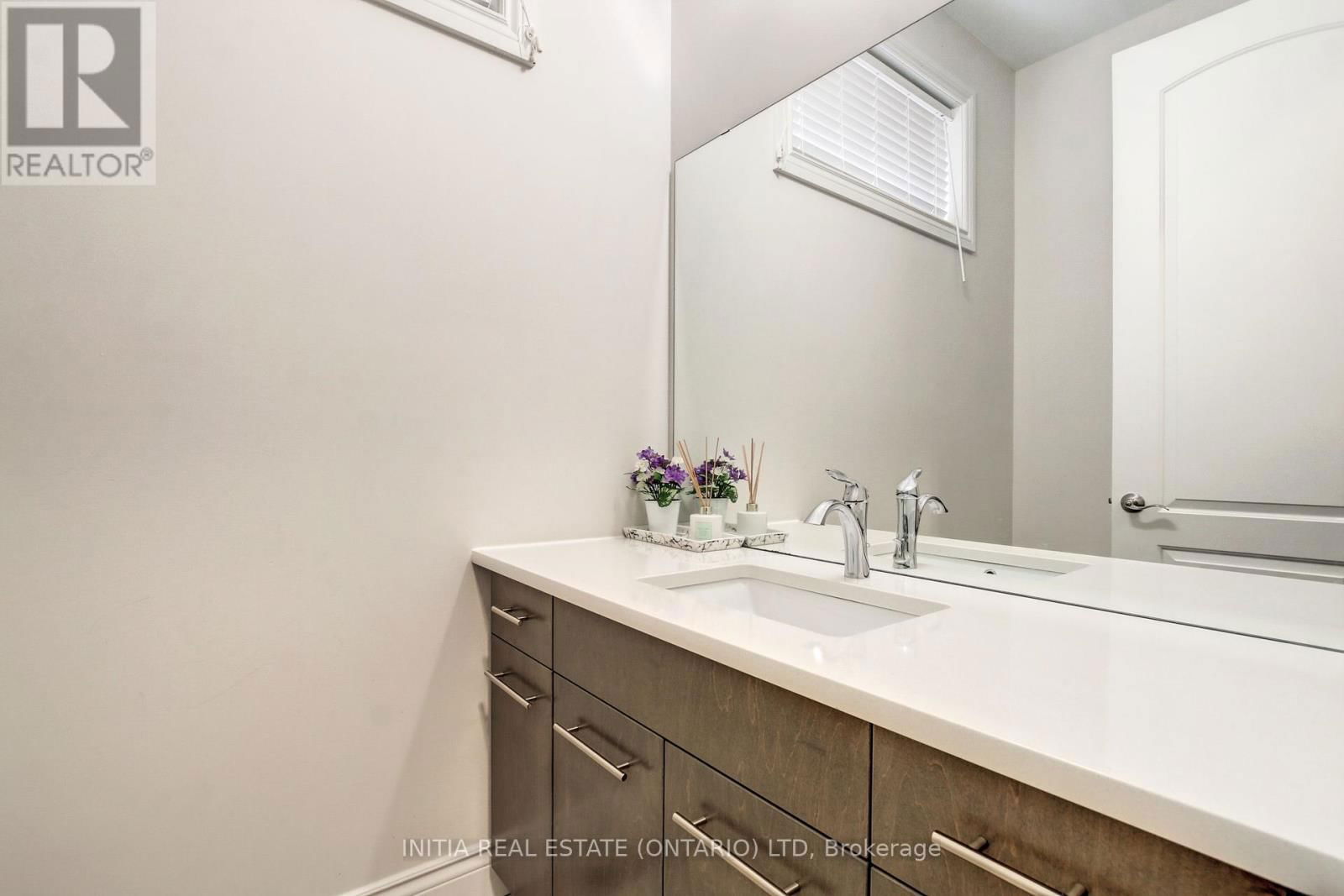 1326 THORNLEY STREET Image 23
