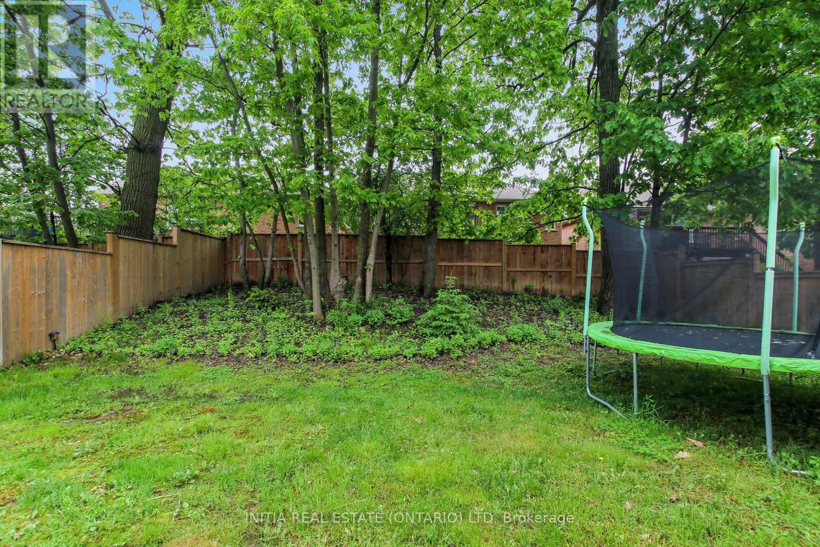 1326 THORNLEY STREET Image 28