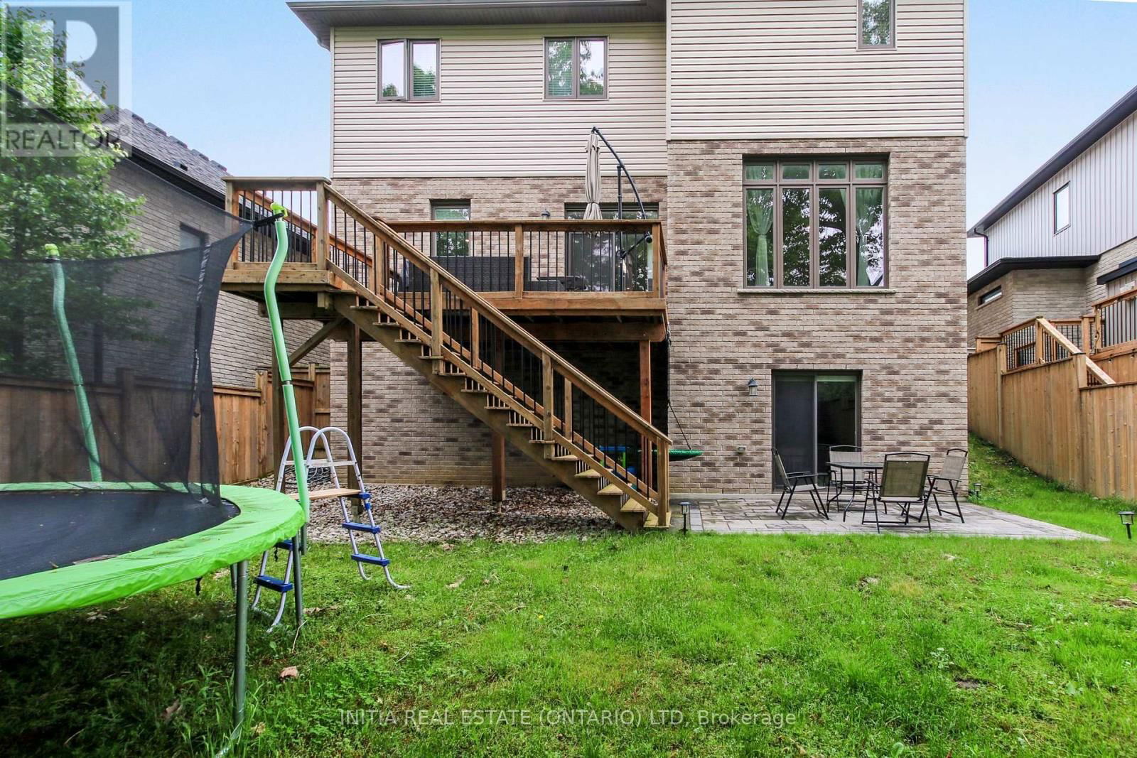 1326 THORNLEY STREET Image 29