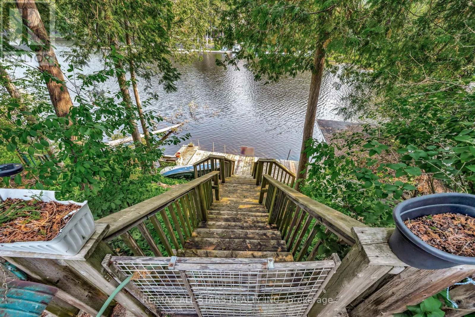 14 WYCHWOOD DRIVE EAST Image 34
