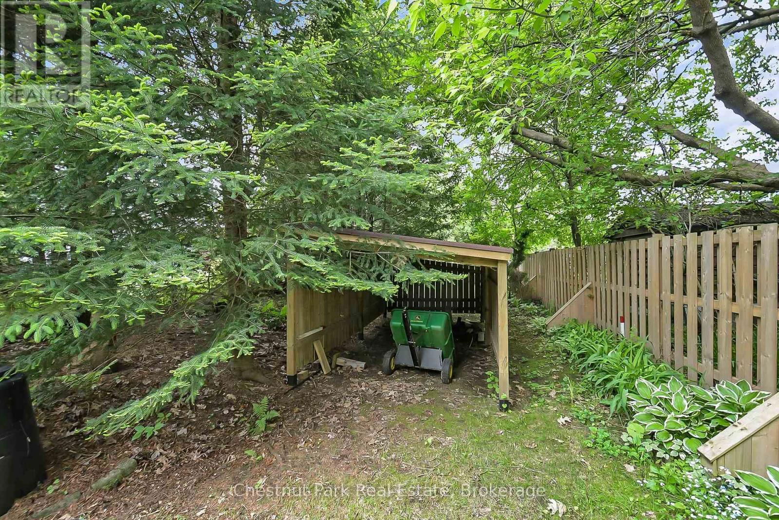 69 EWING STREET Image 36