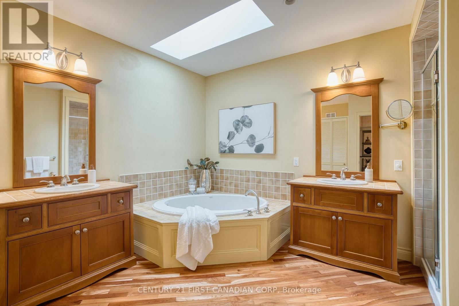 540 MCGARRELL PLACE Image 27