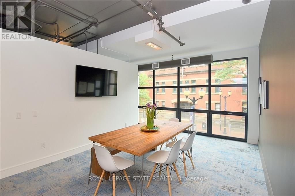 201 - 181 JAMES STREET NORTH Image 12