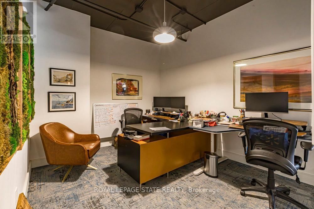 201 - 181 JAMES STREET NORTH Image 24