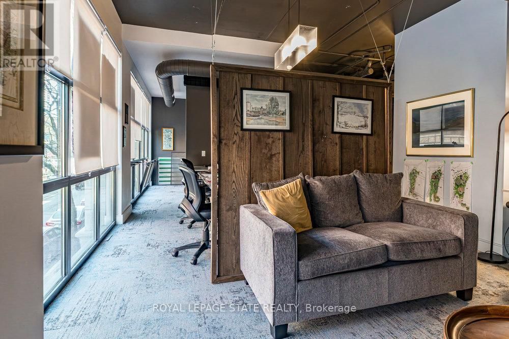 201 - 181 JAMES STREET NORTH Image 27