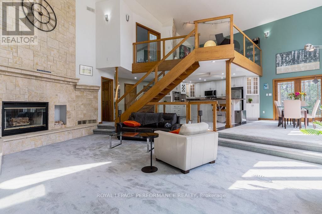 1657 WHITESIDE WAY Image 22