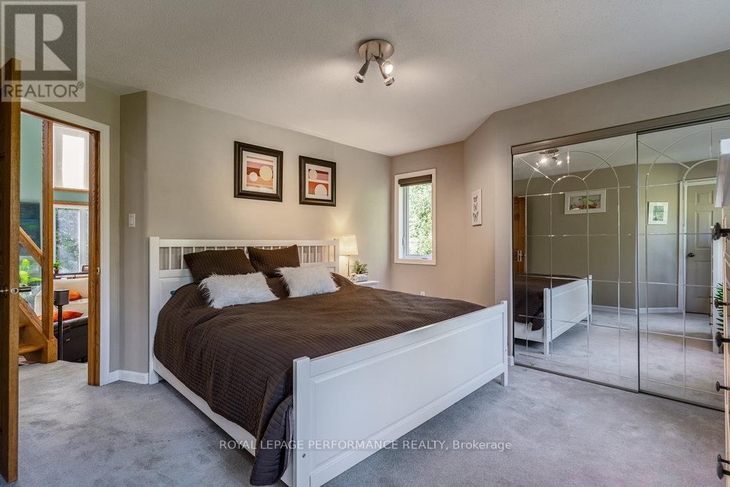1657 WHITESIDE WAY Image 25