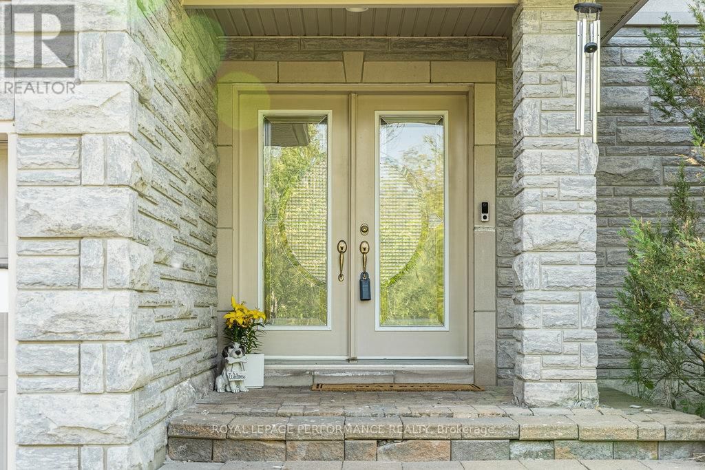 1657 WHITESIDE WAY Image 3