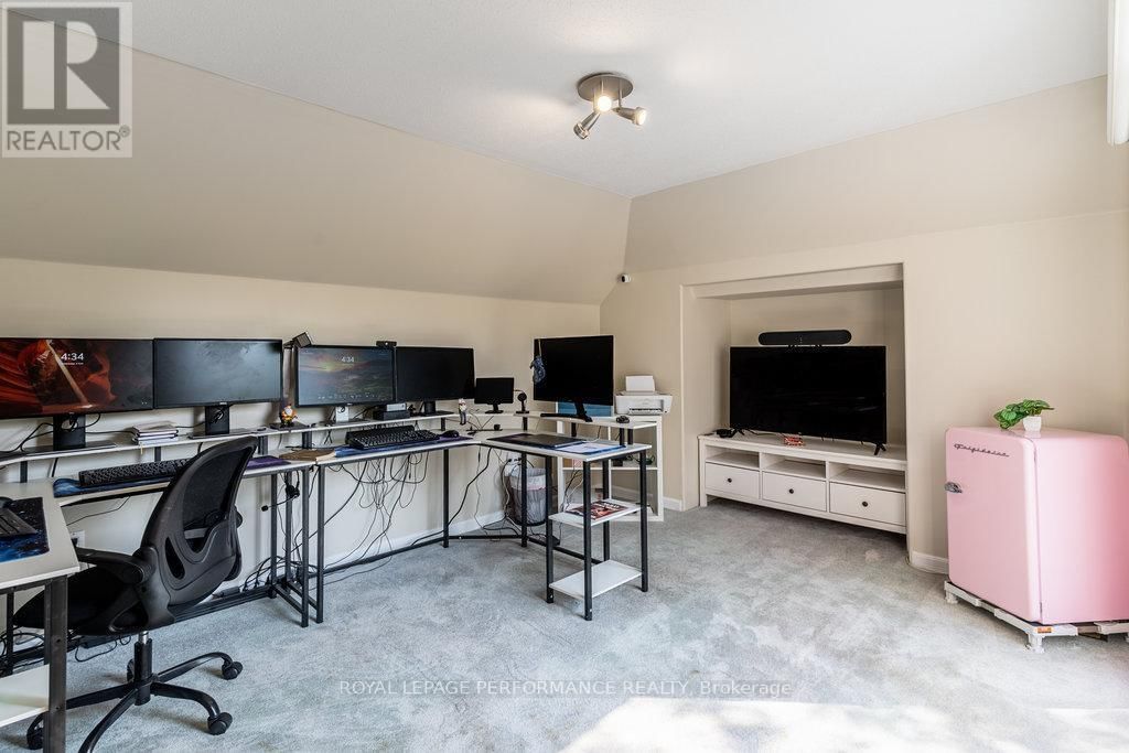 1657 WHITESIDE WAY Image 37