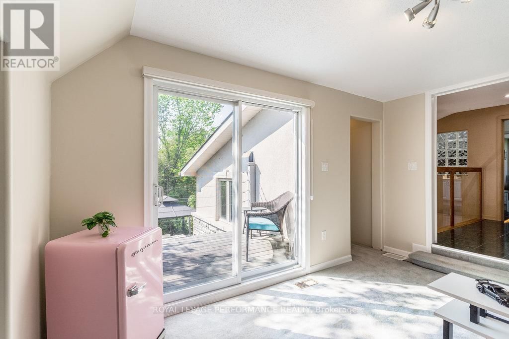 1657 WHITESIDE WAY Image 39