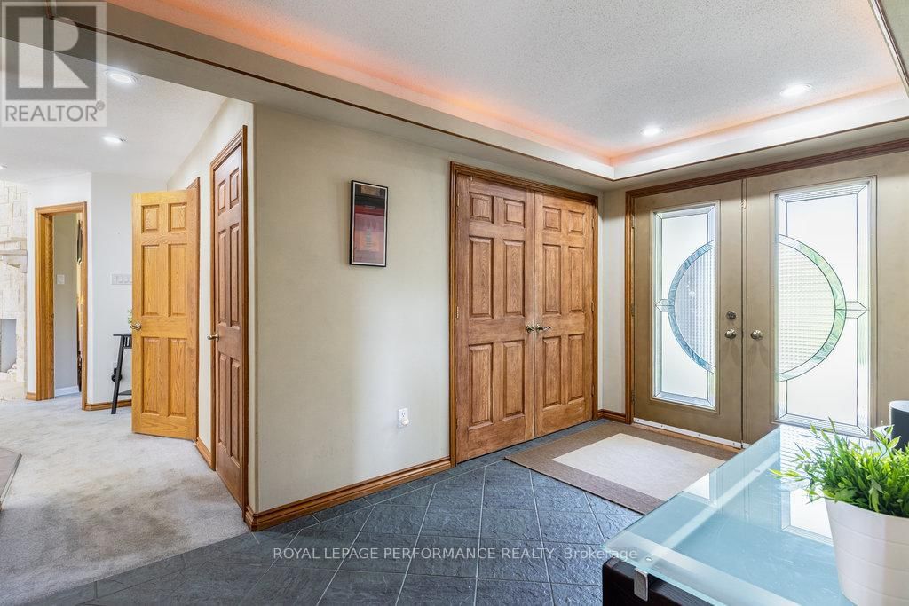 1657 WHITESIDE WAY Image 5