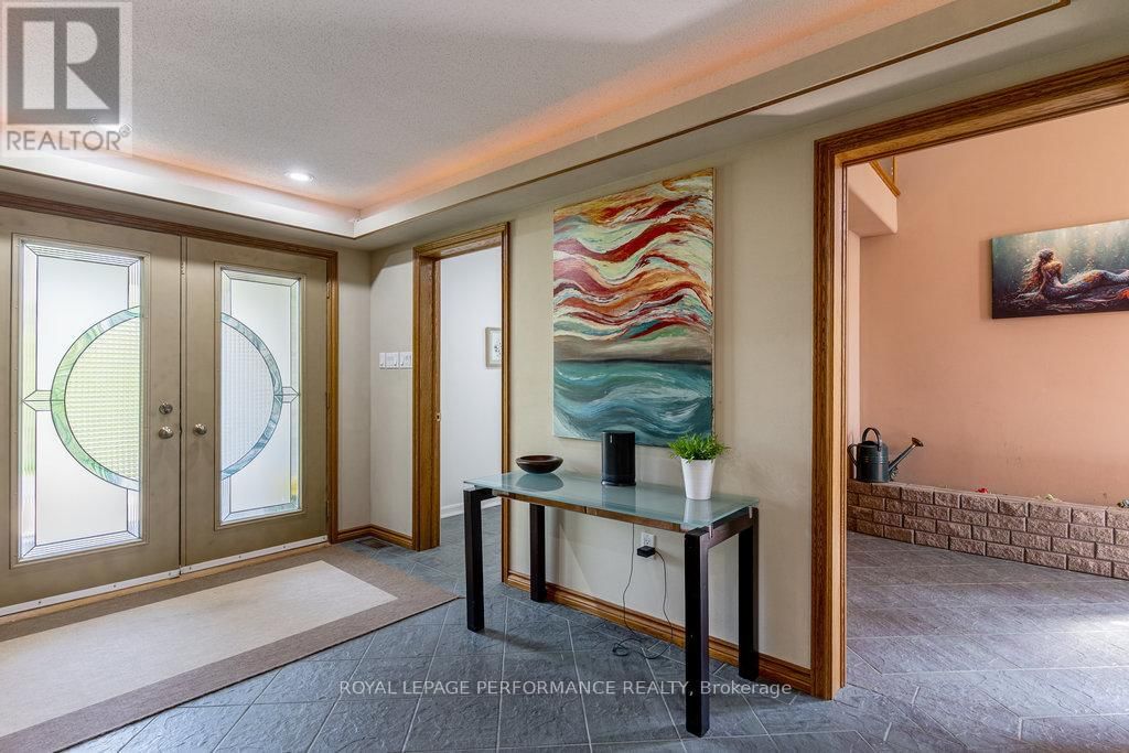 1657 WHITESIDE WAY Image 6