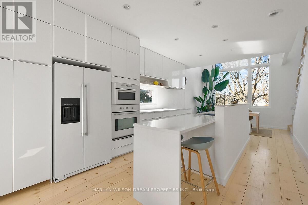 67 PINHEY STREET Image 12