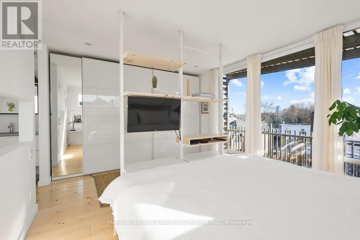 67 PINHEY STREET Image 23