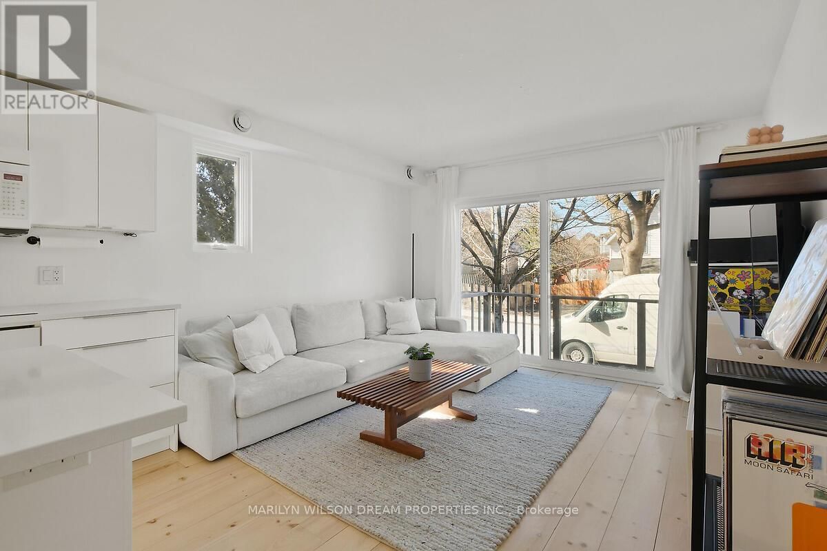 67 PINHEY STREET Image 31
