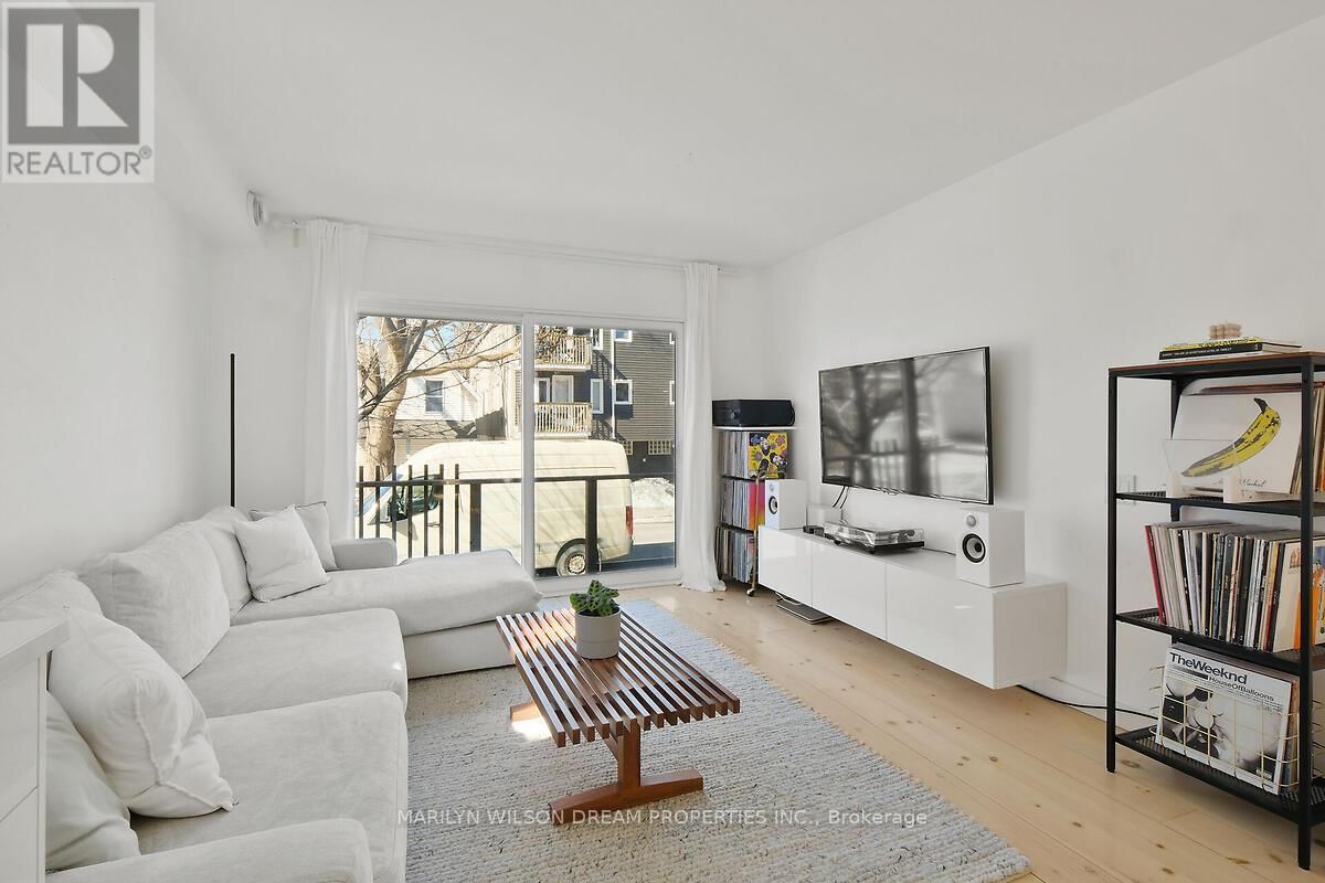 67 PINHEY STREET Image 32