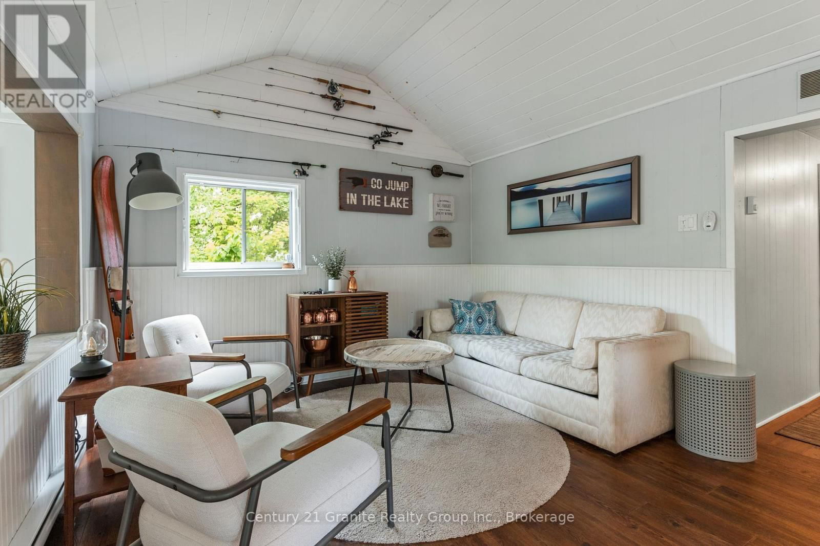 13 BIRCHLEAF DRIVE Image 10
