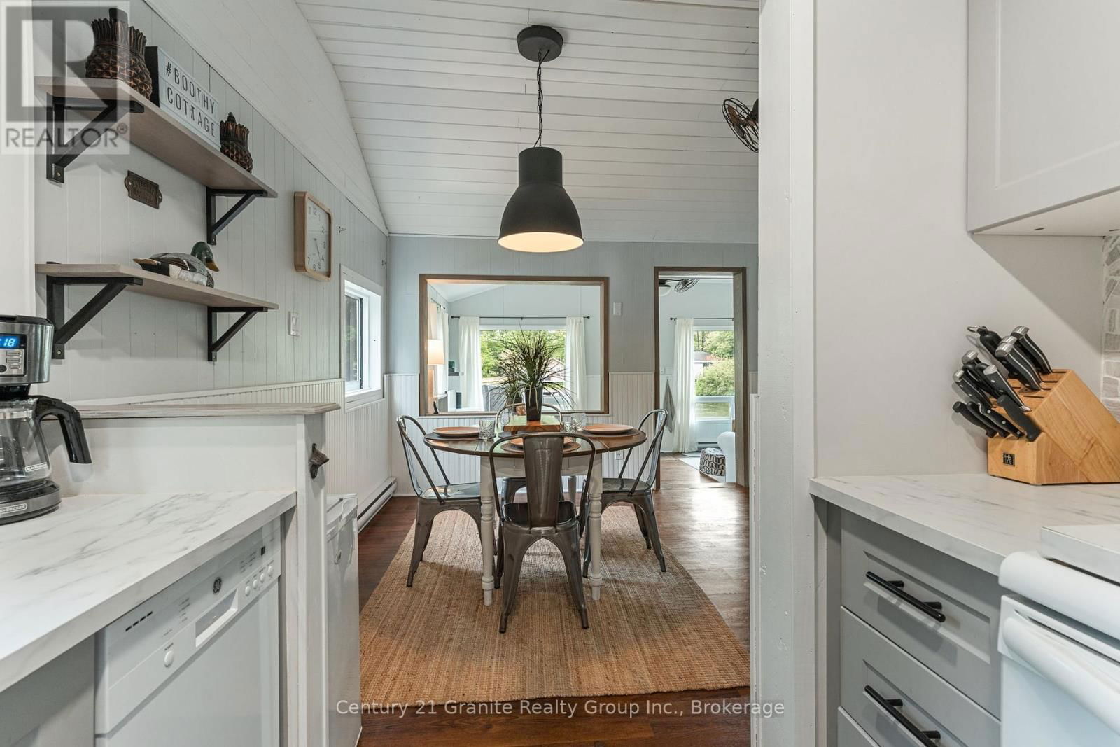 13 BIRCHLEAF DRIVE Image 16