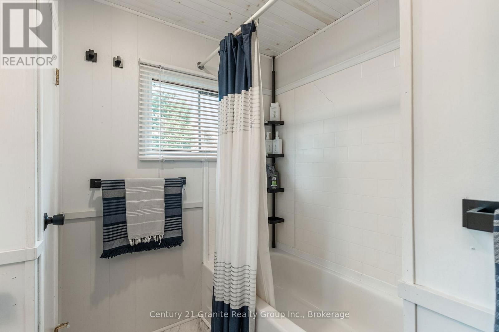 13 BIRCHLEAF DRIVE Image 20