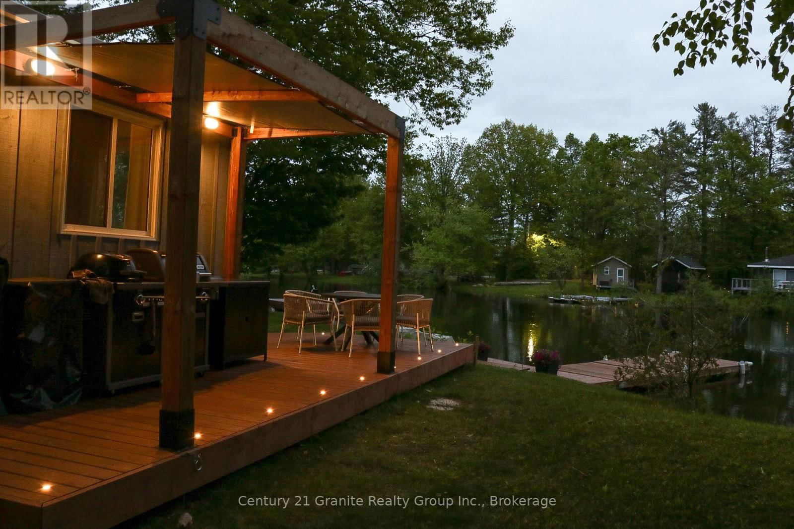 13 BIRCHLEAF DRIVE Image 30