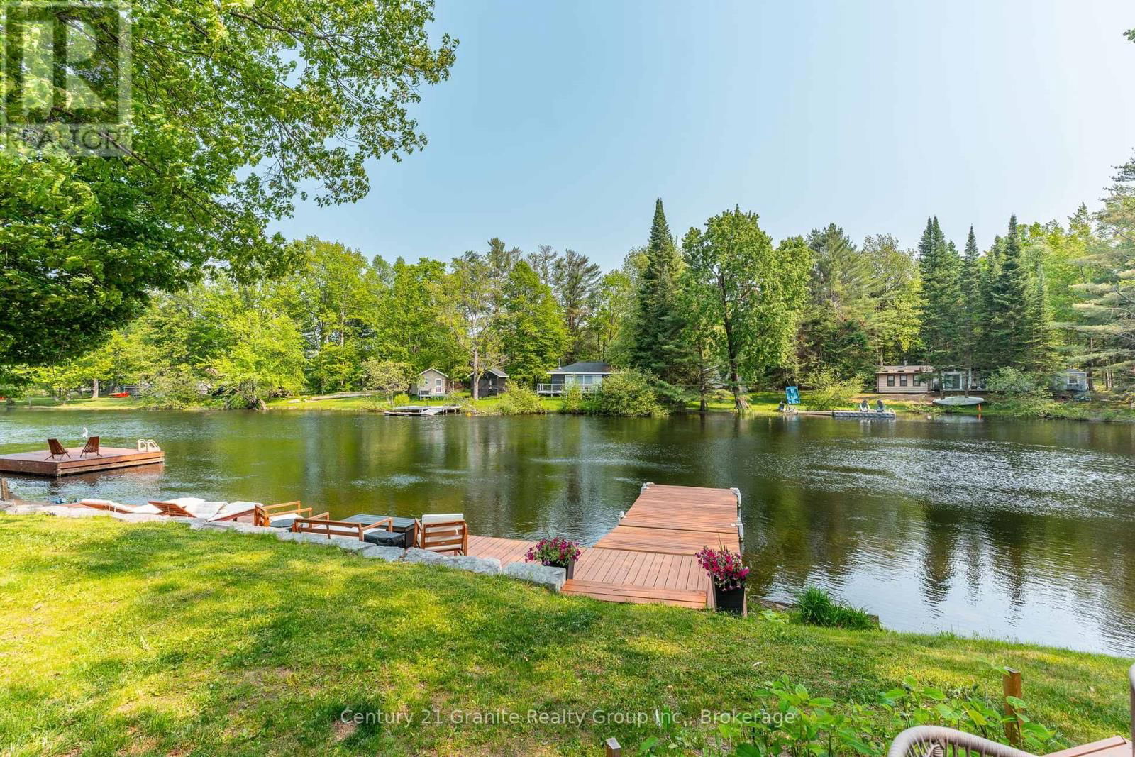 13 BIRCHLEAF DRIVE Image 34