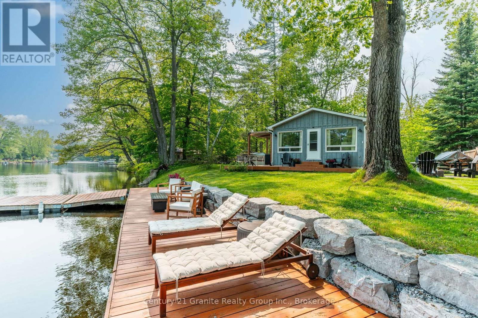 13 BIRCHLEAF DRIVE Image 36