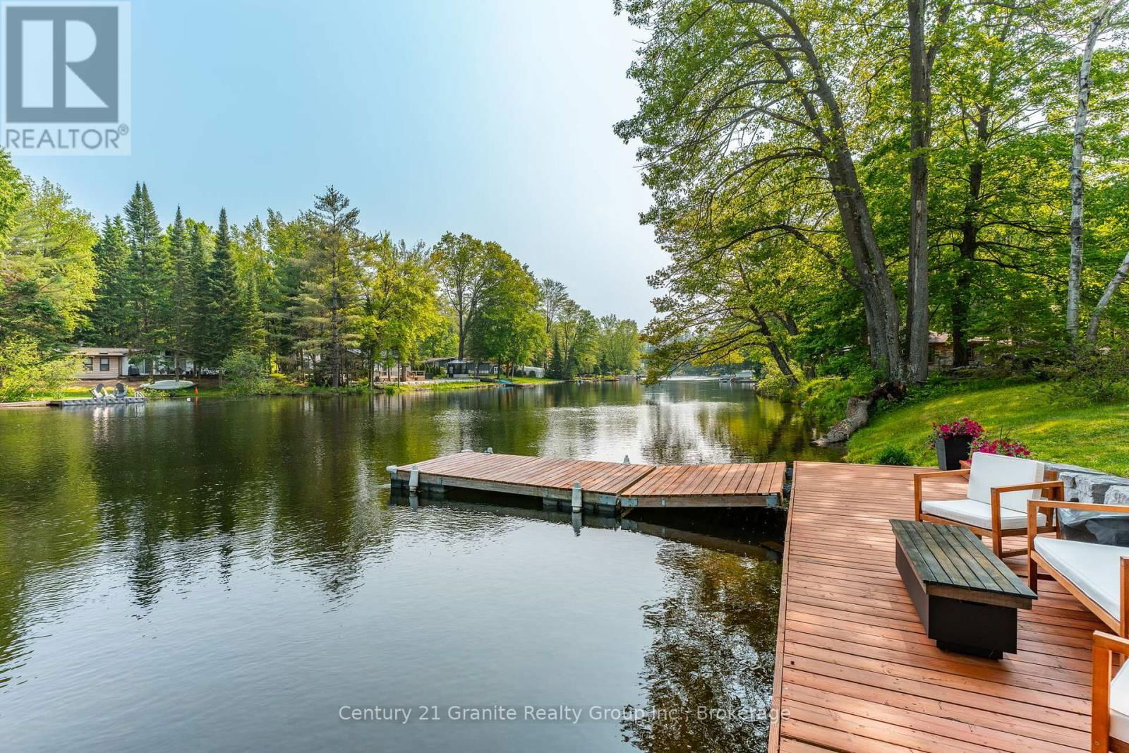 13 BIRCHLEAF DRIVE Image 38